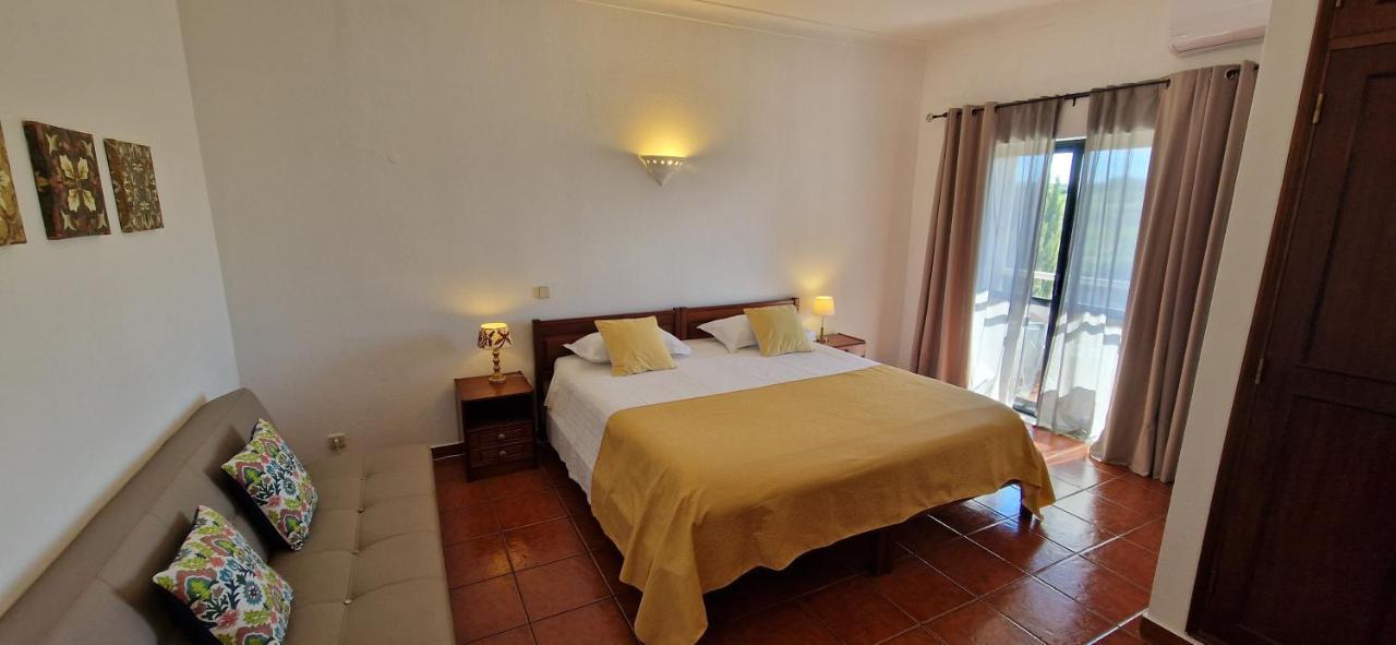 Casa Rosa Montes Hotel Praia Da Luz Exterior photo